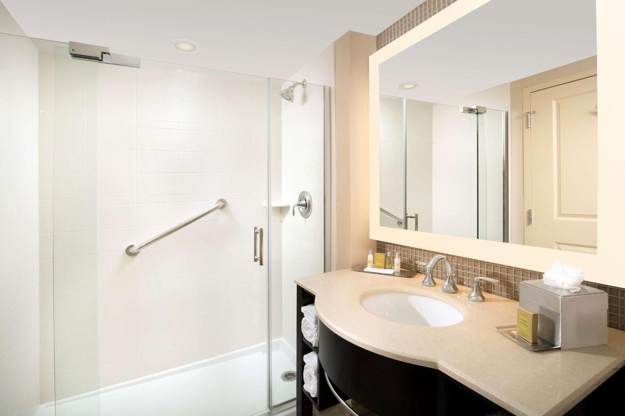 Doubletree By Hilton Dulles Airport-Sterling Exterior foto